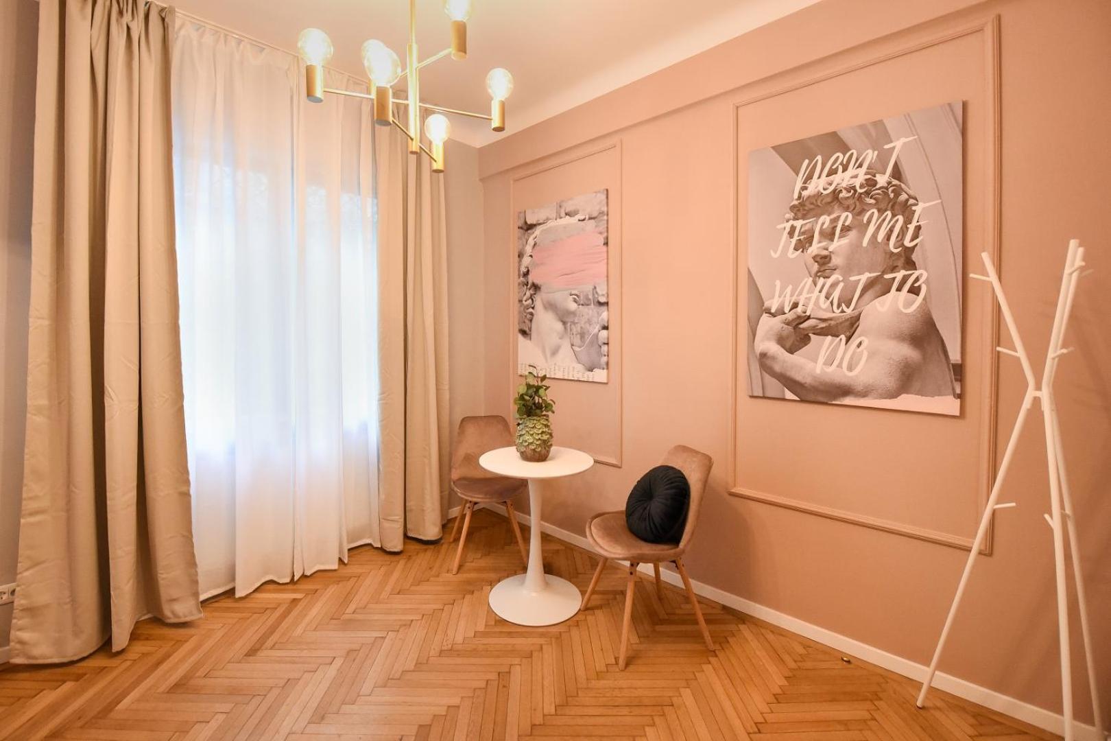 Modern Stay - Central Studios With Wall Projector Near Radisson Бухарест Экстерьер фото